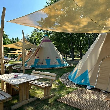 Apartmán Tipi Ottawa Falkenburg Exteriér fotografie