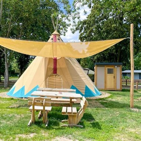 Apartmán Tipi Ottawa Falkenburg Exteriér fotografie